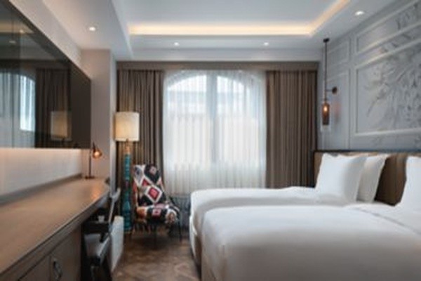 Burdock Hotel
